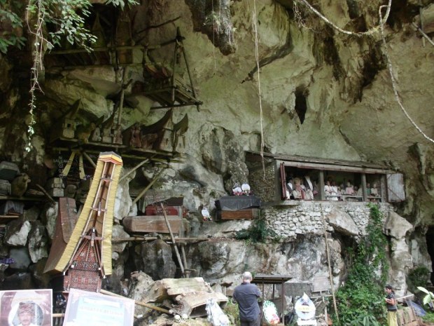 535882_10151392640632020_148428693_n